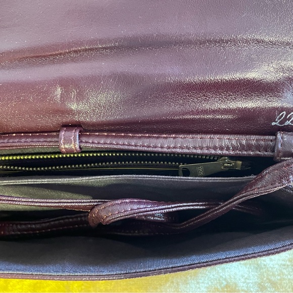 Metal Horse Logo, Wine-colored, Leather Clutch - Picture 3 of 3